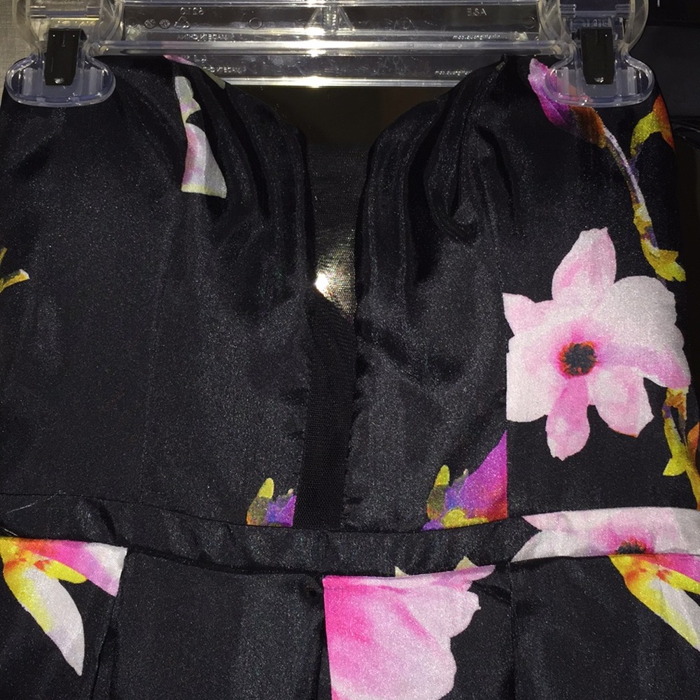 Prom-formal dress - Picture 2 of 4